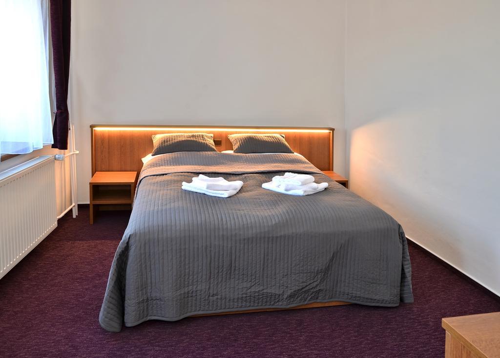 Hotel Sonata Hradec nad Moravici Esterno foto